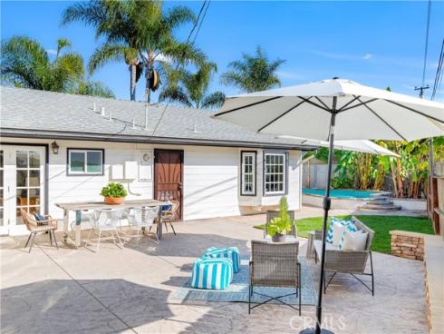 469  Lenwood Circle  , Costa Mesa, CA