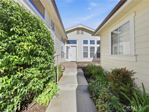 158  Cecil  , Costa Mesa, CA