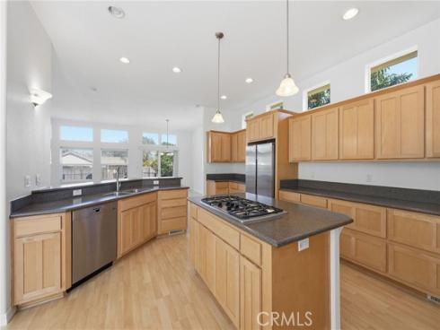 158  Cecil  , Costa Mesa, CA