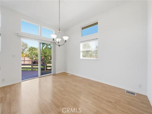 158  Cecil  , Costa Mesa, CA