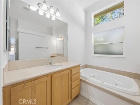 158  Cecil  , Costa Mesa, CA