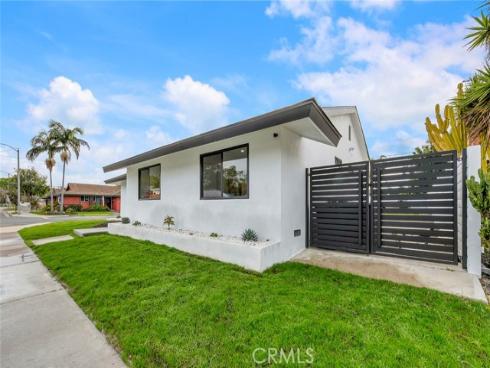 913  Junipero  , Costa Mesa, CA