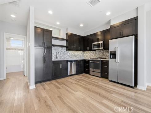 639  Channel   Way, Costa Mesa, CA