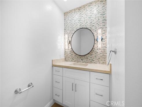 115  Morristown  , Costa Mesa, CA