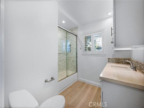 115  Morristown  , Costa Mesa, CA