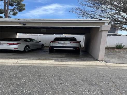 404  Brighton Springs  , Costa Mesa, CA