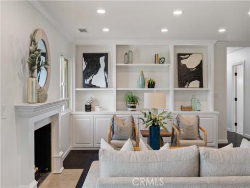 832  Presidio  , Costa Mesa, CA