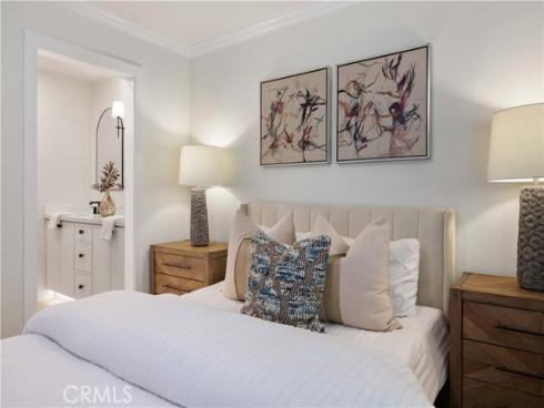 832  Presidio  , Costa Mesa, CA