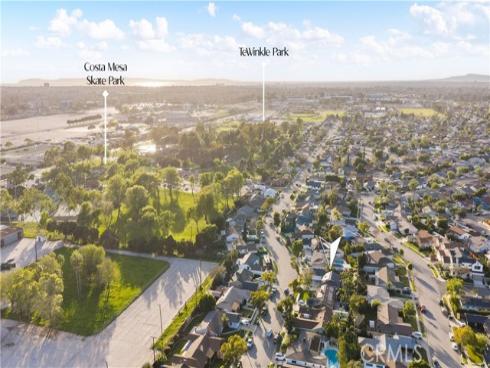 832  Presidio  , Costa Mesa, CA