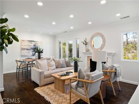 832  Presidio  , Costa Mesa, CA