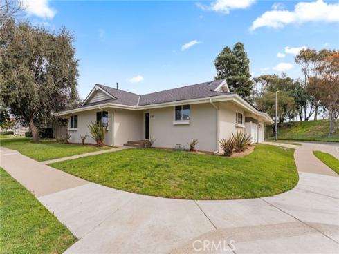 2702  San Lucas   Lane, Costa Mesa, CA