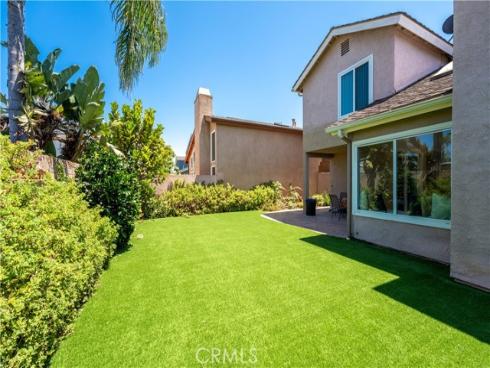 1106  Ridgecrest  , Costa Mesa, CA