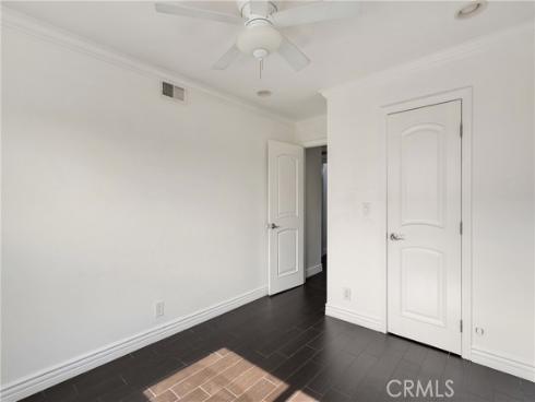 345  University  F4  Drive, Costa Mesa, CA