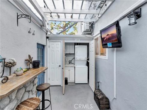 107  Yorktown   Lane, Costa Mesa, CA