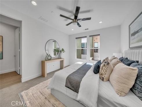 687  Doheny  , Costa Mesa, CA