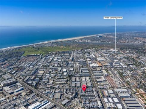 687  Doheny  , Costa Mesa, CA