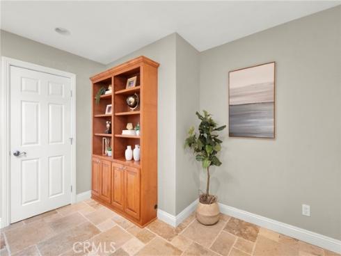 917  Helena  , Costa Mesa, CA