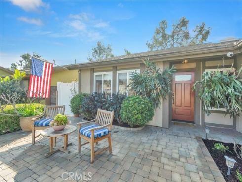 917  Helena  , Costa Mesa, CA