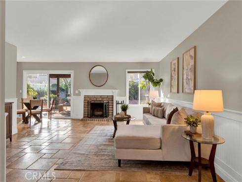 917  Helena  , Costa Mesa, CA