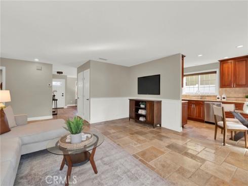 917  Helena  , Costa Mesa, CA