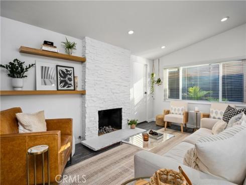 2229  Anaheim  , Costa Mesa, CA