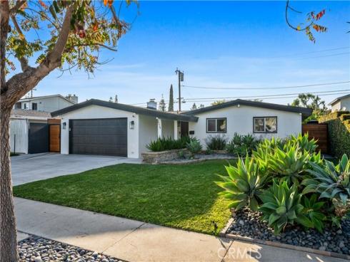 2229  Anaheim  , Costa Mesa, CA