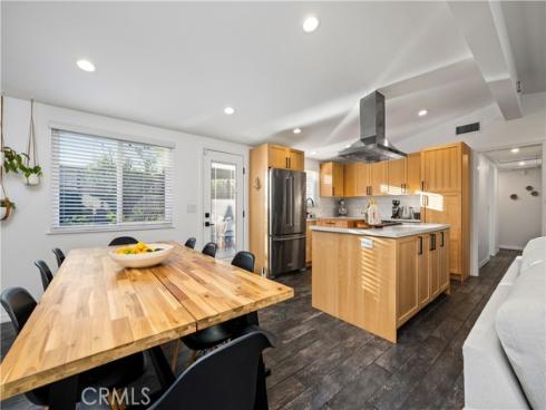 2229  Anaheim  , Costa Mesa, CA