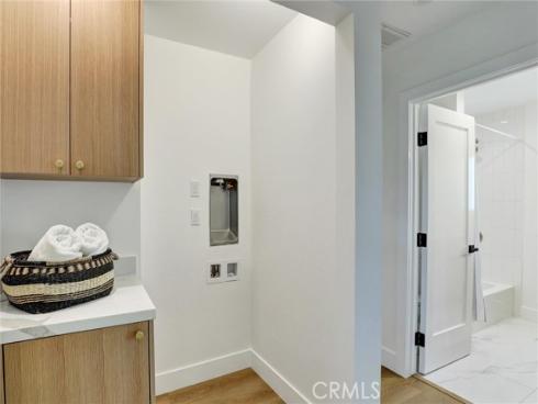 2046  Calvert  , Costa Mesa, CA