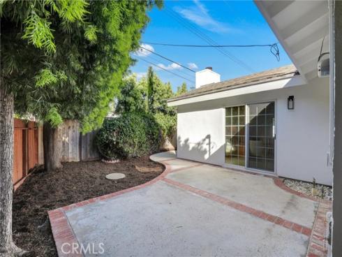 2046  Calvert  , Costa Mesa, CA