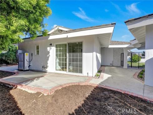 2046  Calvert  , Costa Mesa, CA