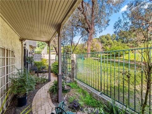 2074  Meadow View   Lane, Costa Mesa, CA