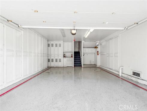 2074  Meadow View   Lane, Costa Mesa, CA