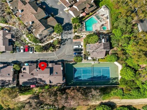 2074  Meadow View   Lane, Costa Mesa, CA