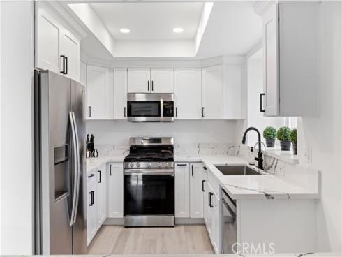 2231  Pacific  A1 , Costa Mesa, CA