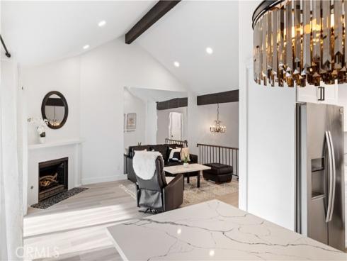 2231  Pacific  A1 , Costa Mesa, CA