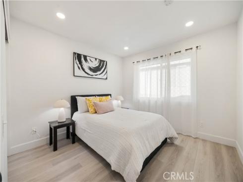 2231  Pacific  A1 , Costa Mesa, CA