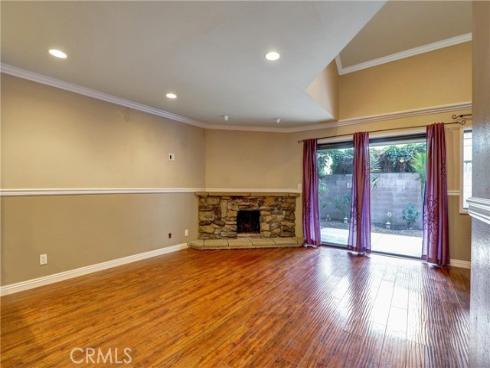 2554 Elden B102 Avenue, Costa Mesa, CA