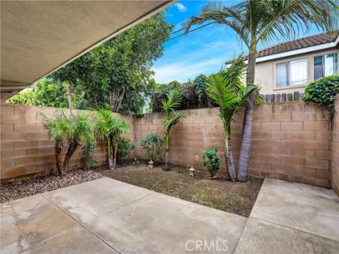 2554 Elden B102 Avenue, Costa Mesa, CA