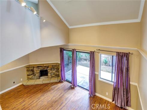 2554 Elden B102 Avenue, Costa Mesa, CA