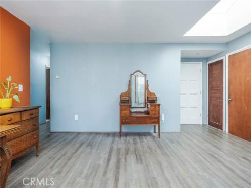 674  Senate   Street, Costa Mesa, CA