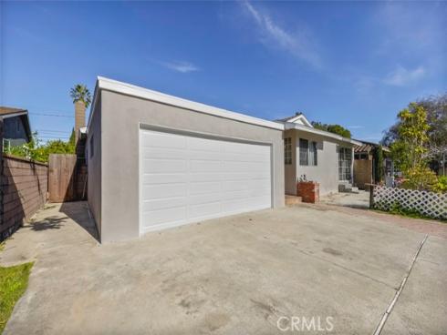 674  Senate   Street, Costa Mesa, CA