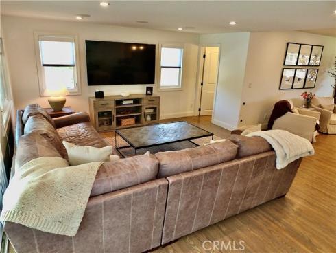 2443  Fordham  , Costa Mesa, CA