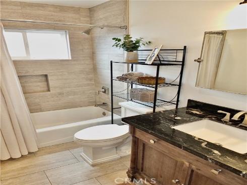 2443  Fordham  , Costa Mesa, CA