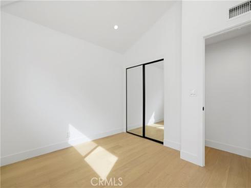 1943  Pelican Place  , Costa Mesa, CA