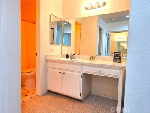 2330  Vanguard  F102 , Costa Mesa, CA