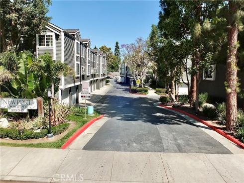 2330  Vanguard  F102 , Costa Mesa, CA