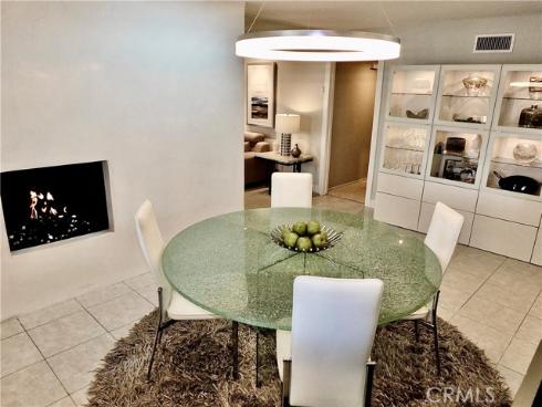 250 Bucknell Rd , Costa Mesa, CA