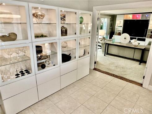 250 Bucknell Rd , Costa Mesa, CA