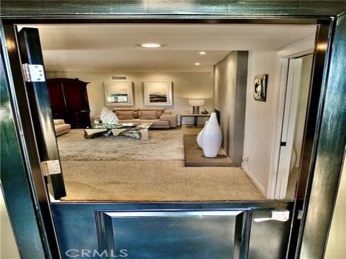 250 Bucknell Rd , Costa Mesa, CA