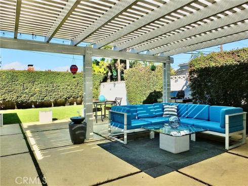 250  Bucknell Rd  , Costa Mesa, CA